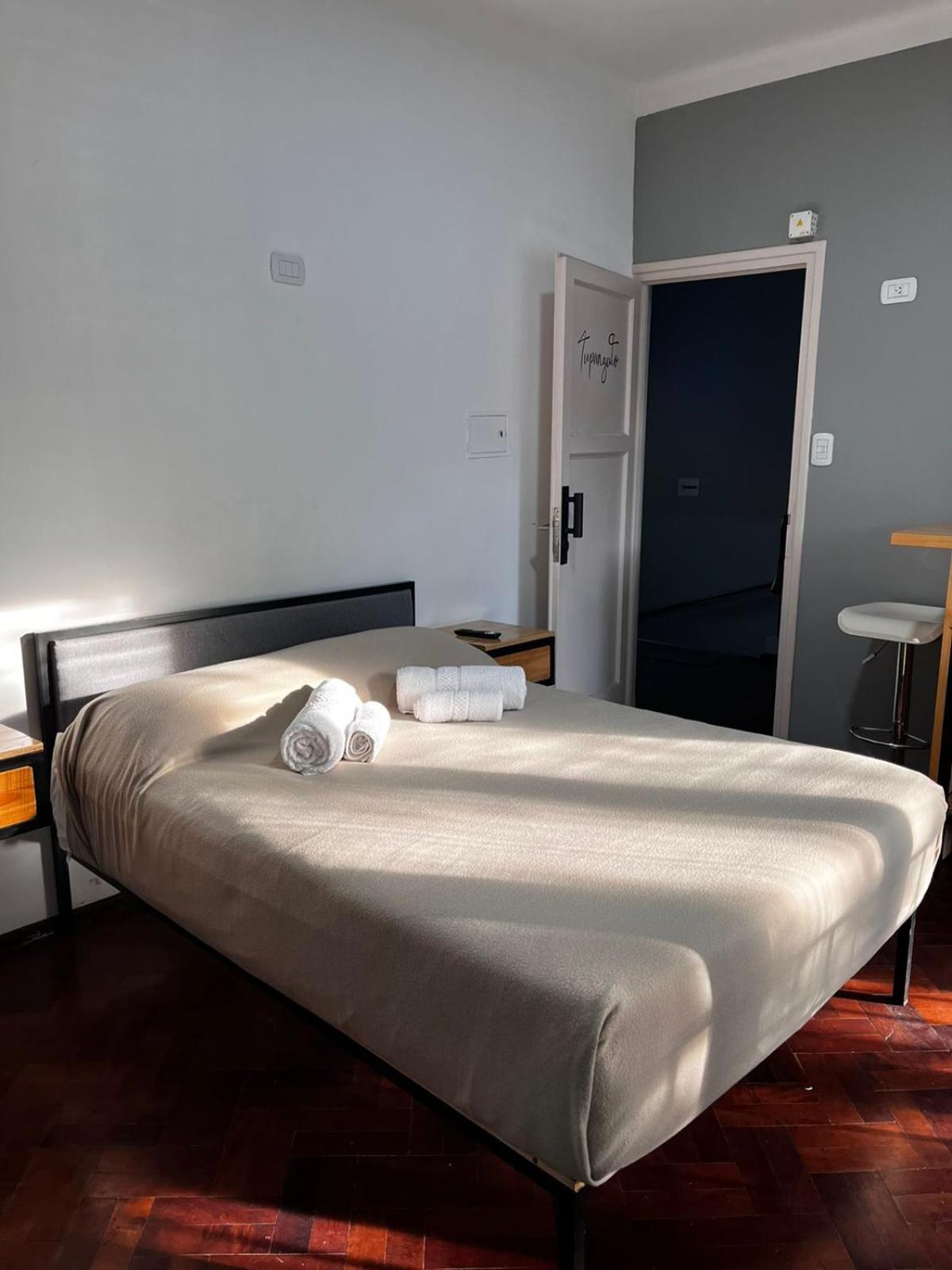 Sin Fin Hostel Mendoza Esterno foto